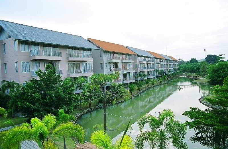 The Leela Resort & Spa Pattaya Exterior photo